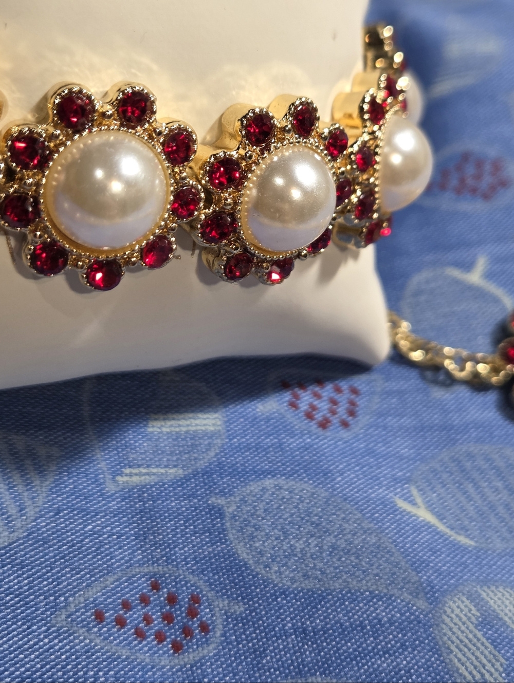 Vintage Monet red Stones and pearl floral necklace and matching bracelet - Picture 8 of 12